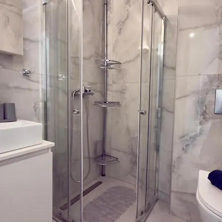 Chloe Complex By Horizon Homes Apartment Orfanion